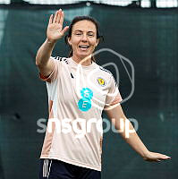 21399128.jpg